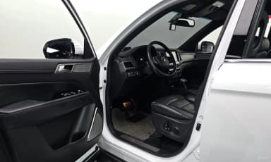 G4 Rexton