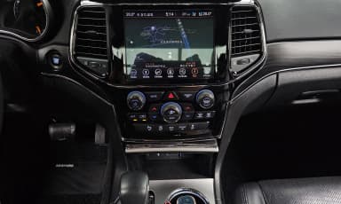 Grand Cherokee