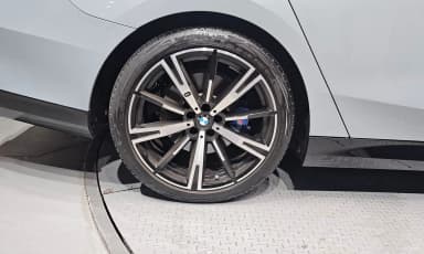 5 Series (G60)