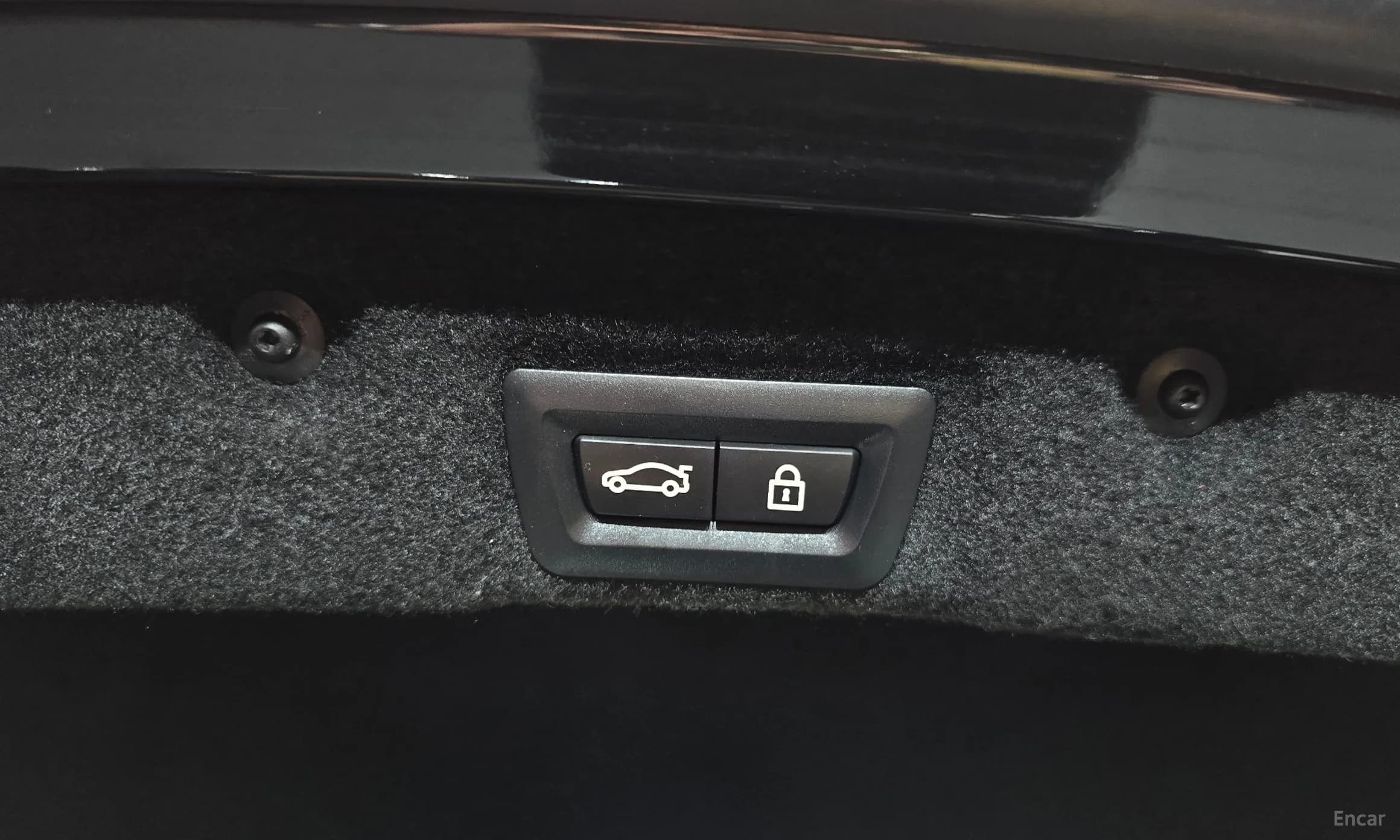 6 Series (F12)