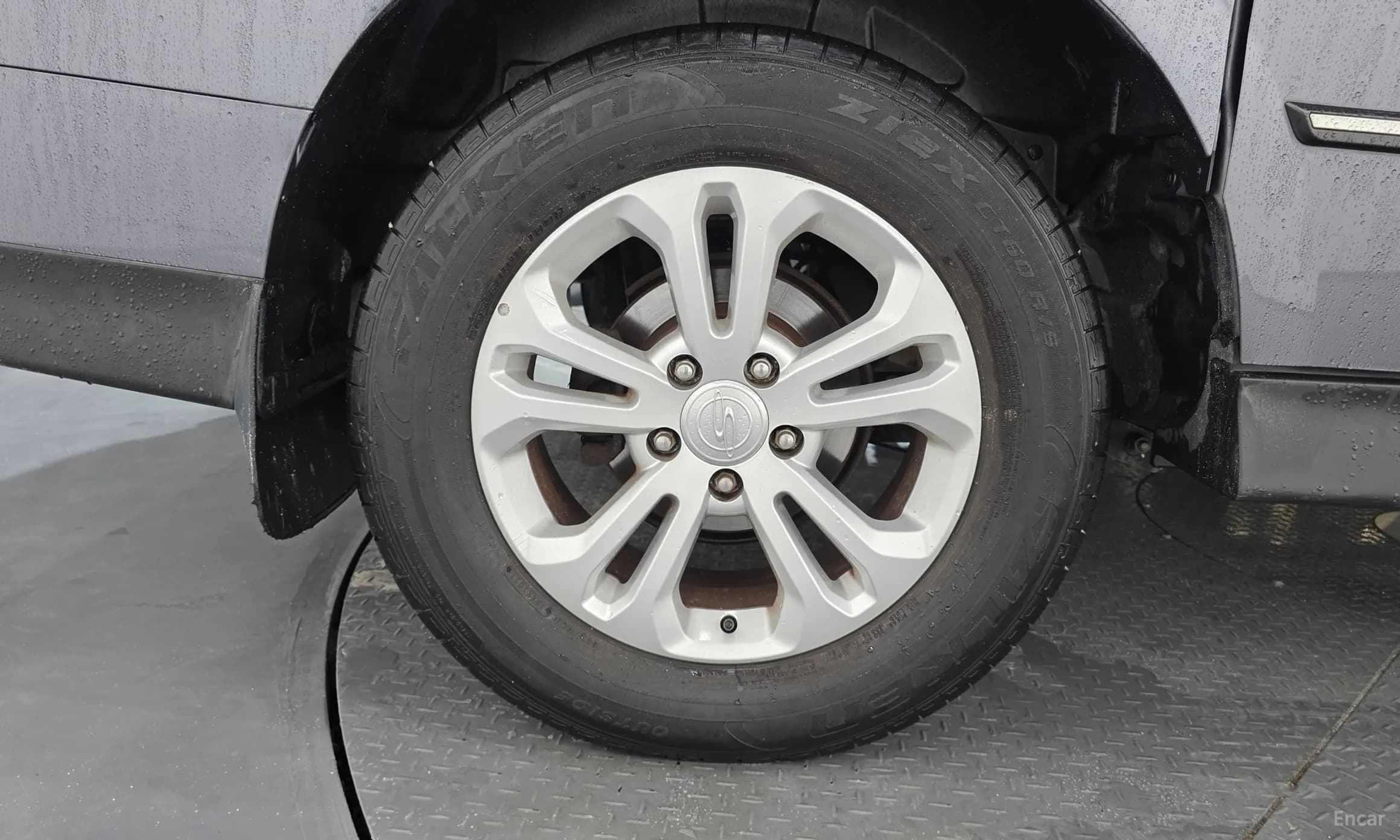Korando Sports