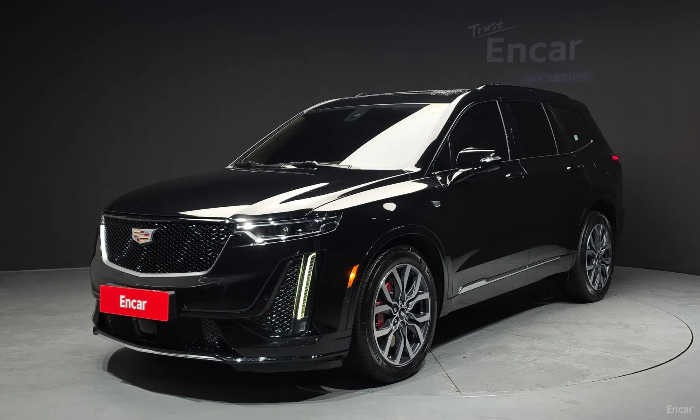 XT6