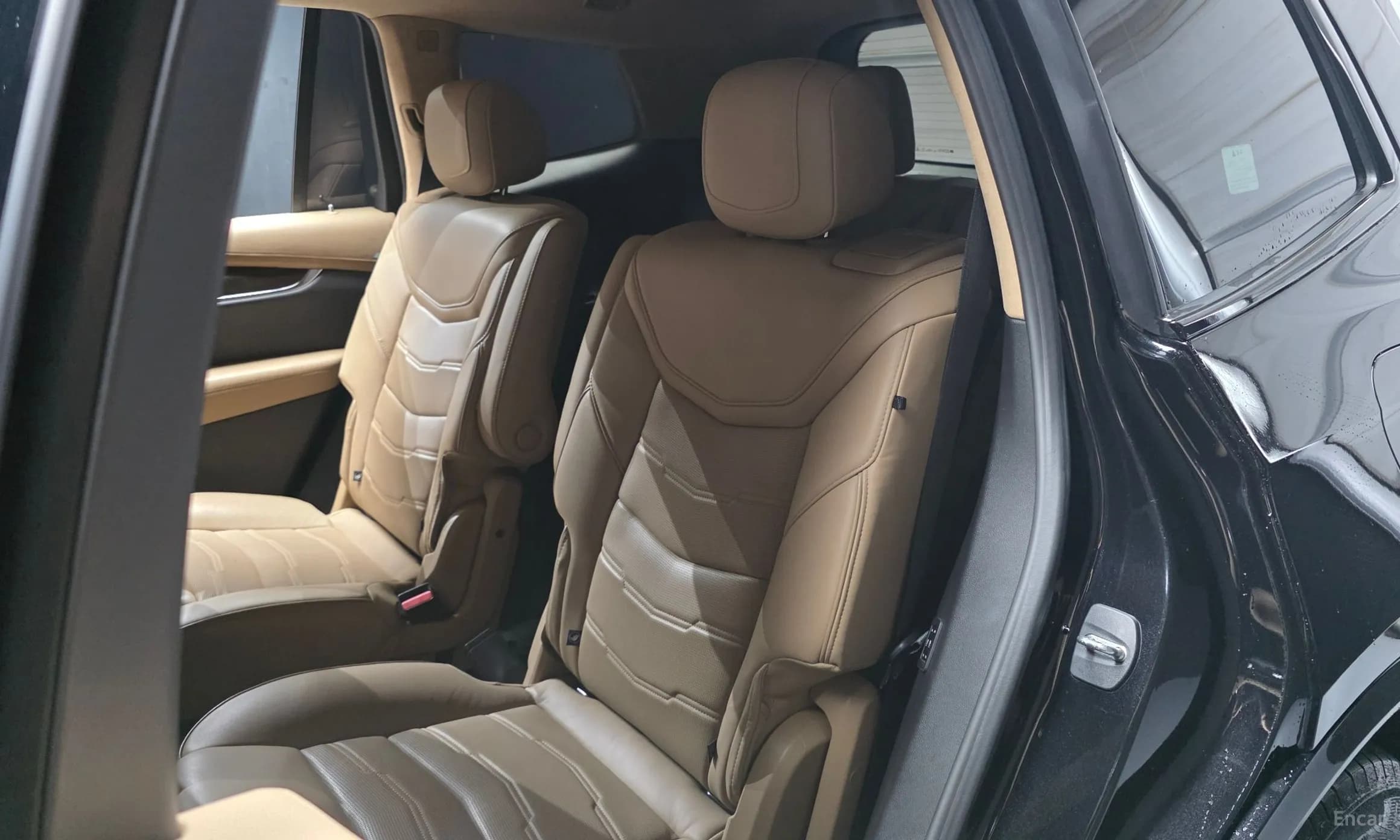 XT6