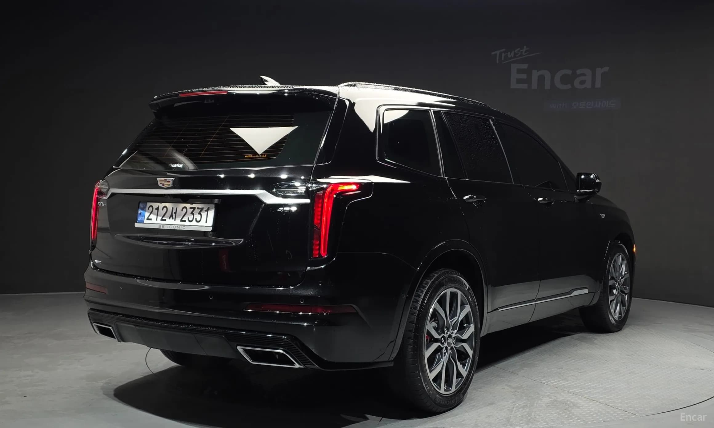 XT6