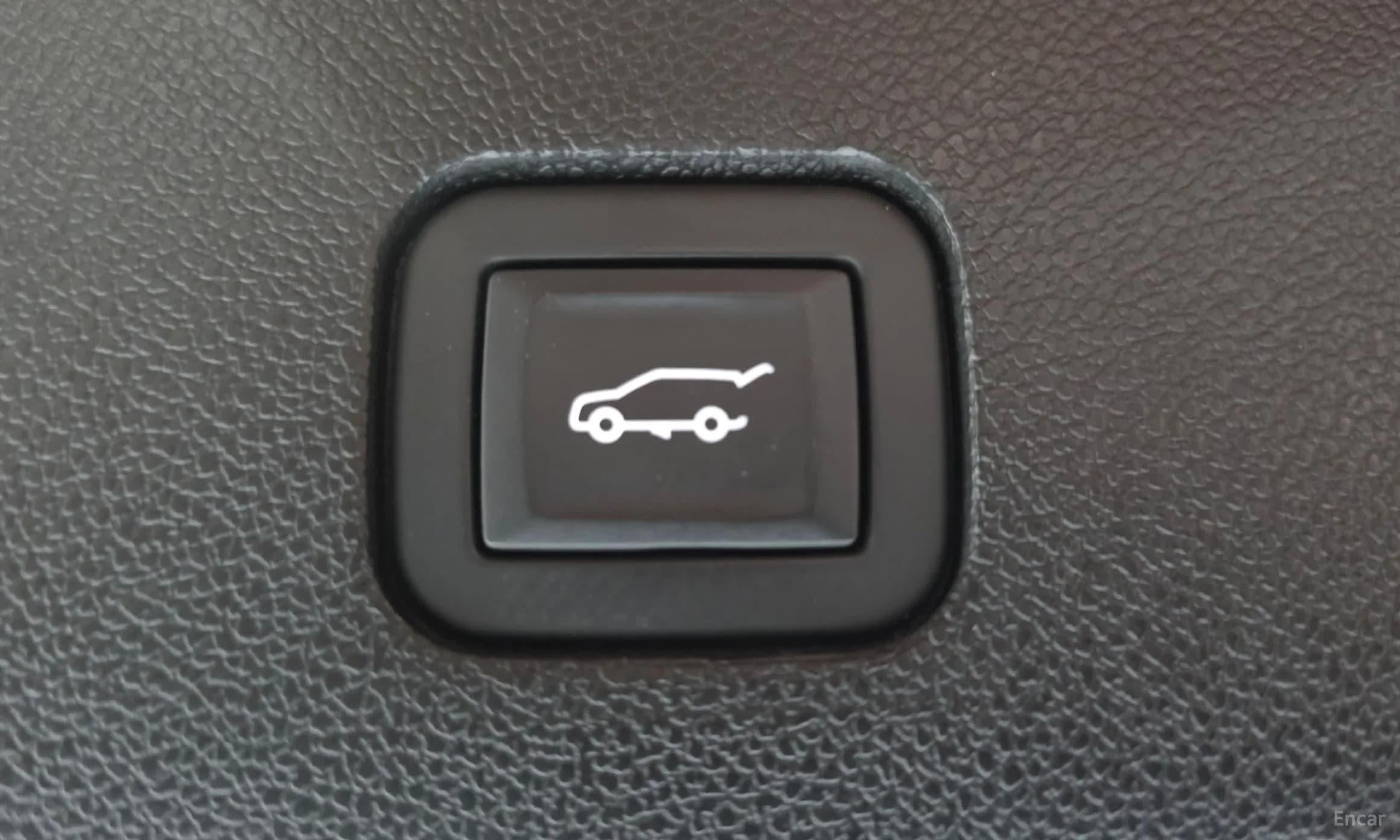 XT6