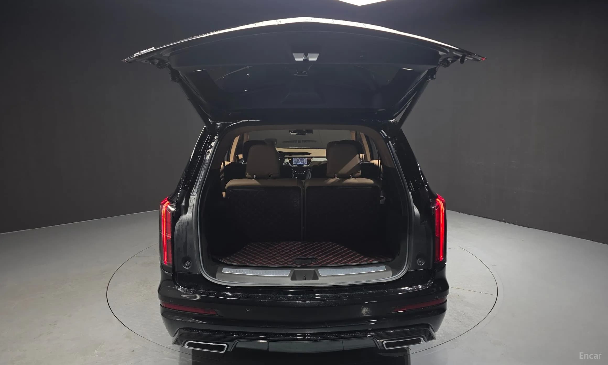 XT6