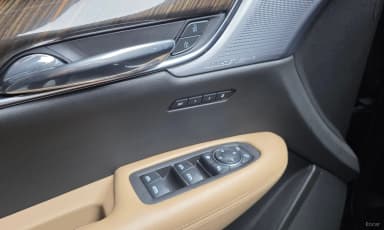 XT6