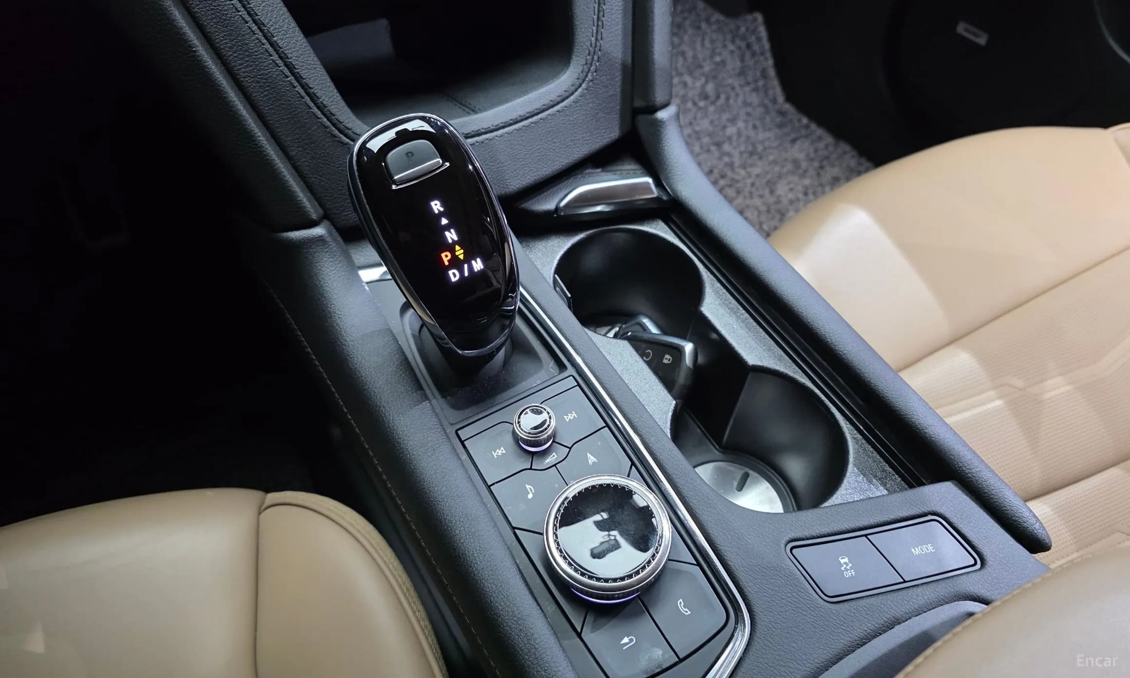XT6