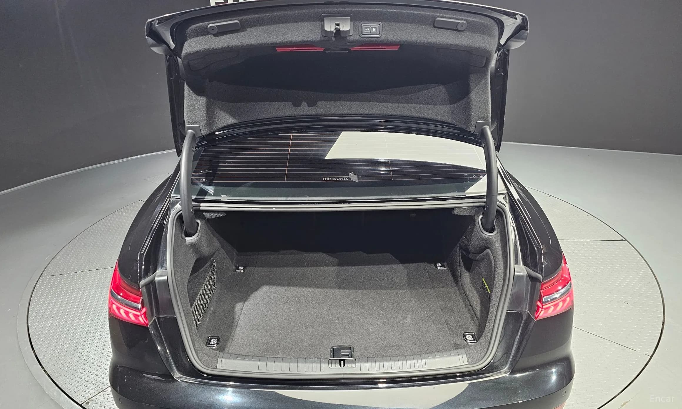 A6 (C8)