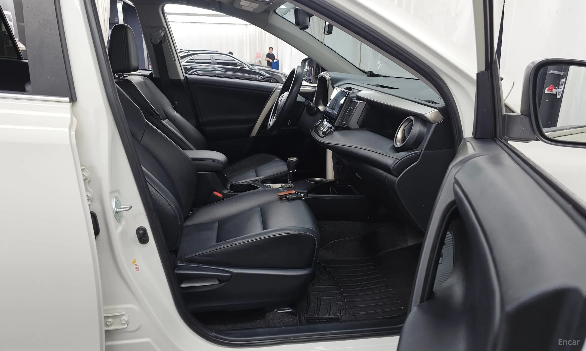RAV4