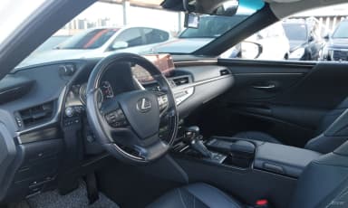 ES300h 7th Generation