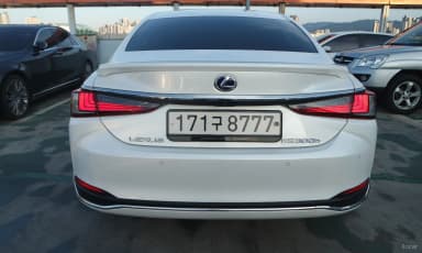 ES300h 7th Generation