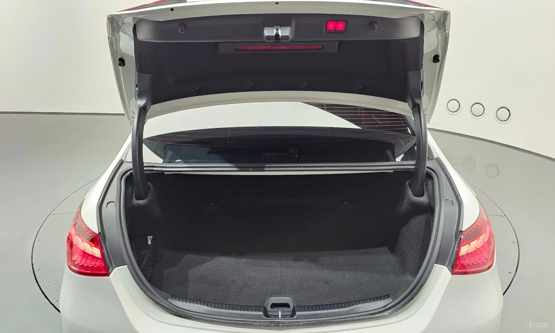C-Class W206