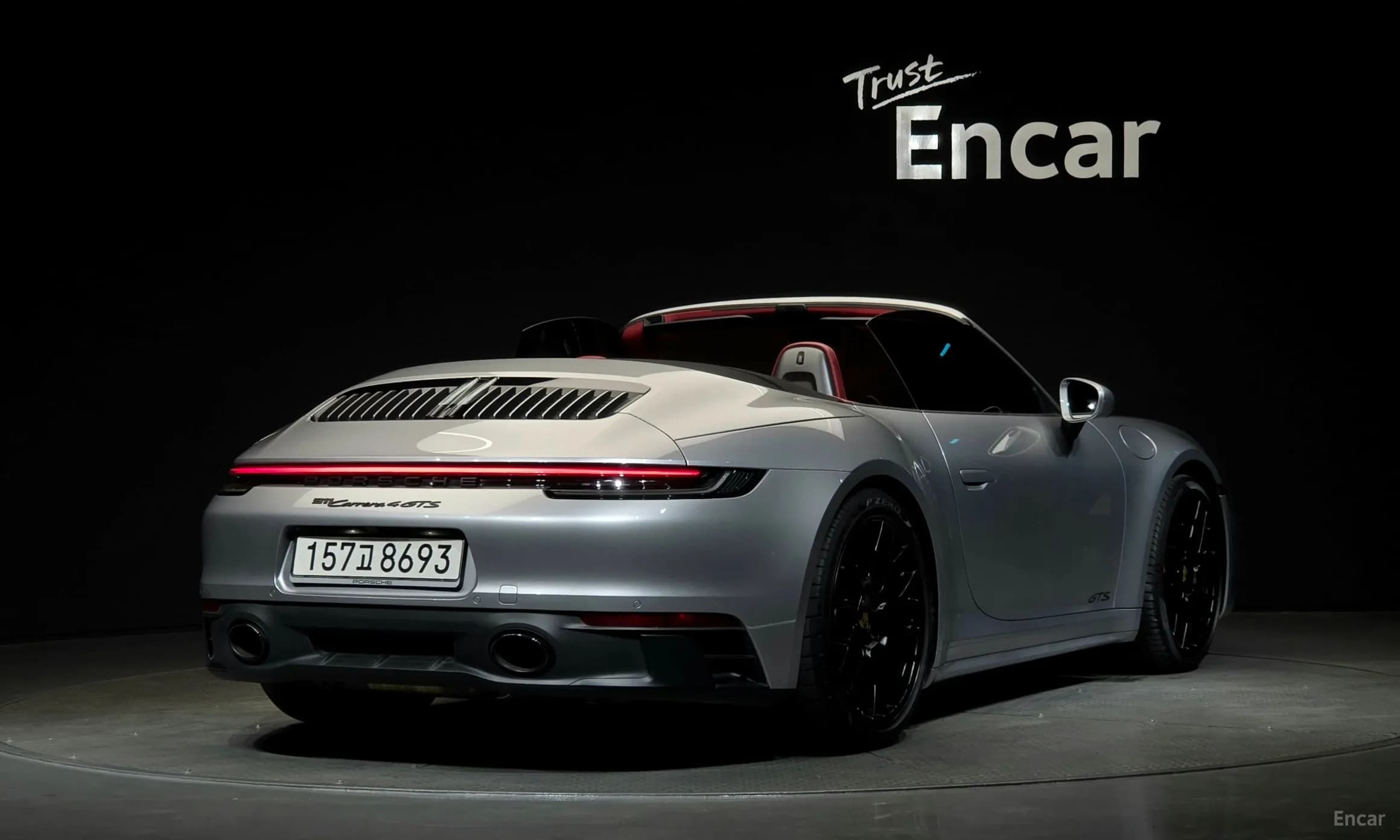 911 (992)