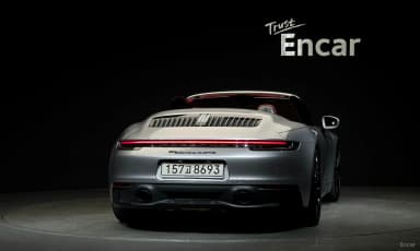 911 (992)