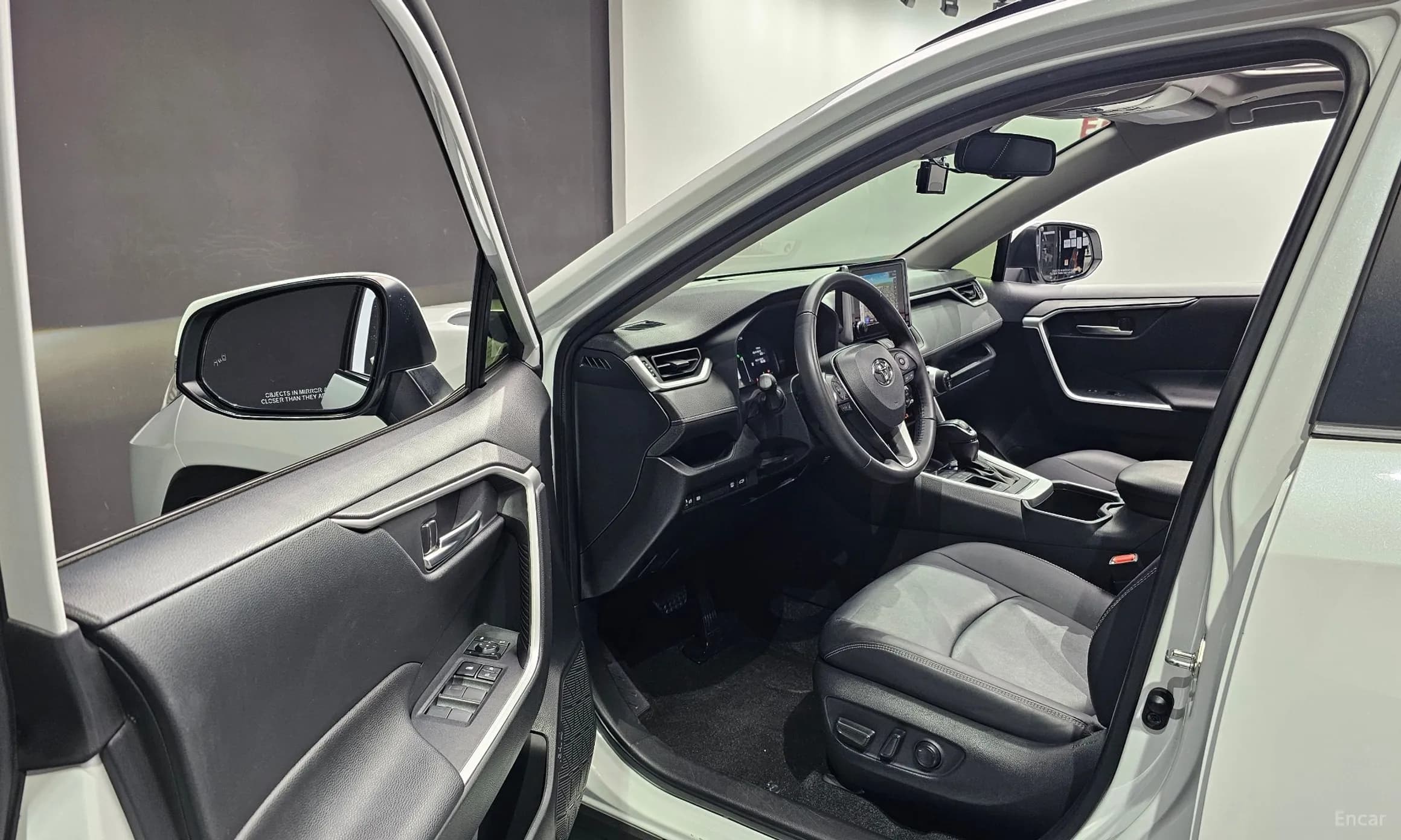 RAV4 5th Generation