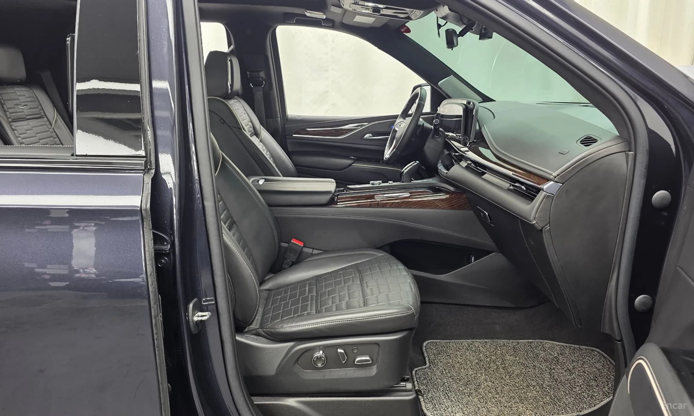 Escalade 5th Generation