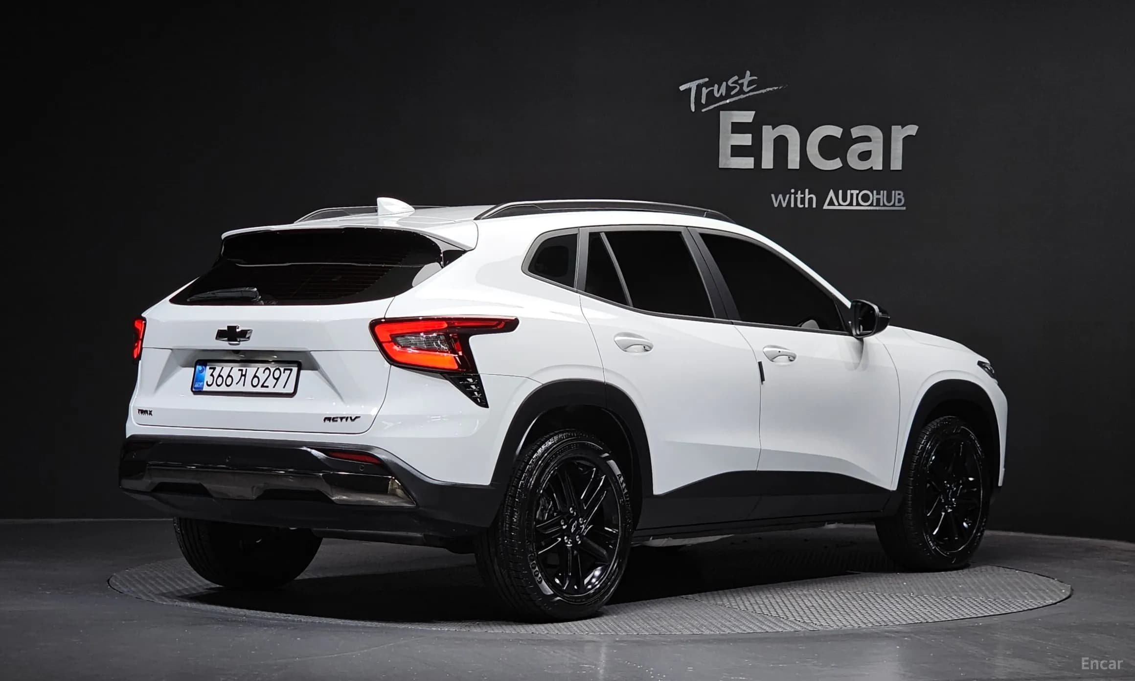 Trax Crossover