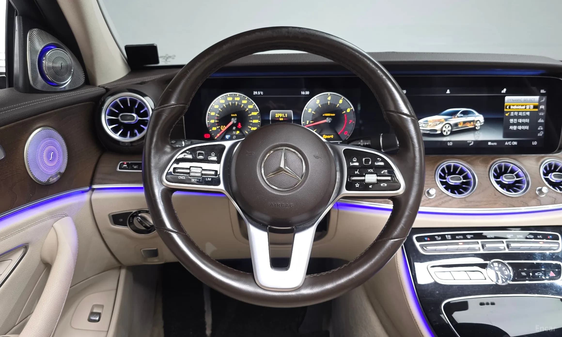 E-Class W213