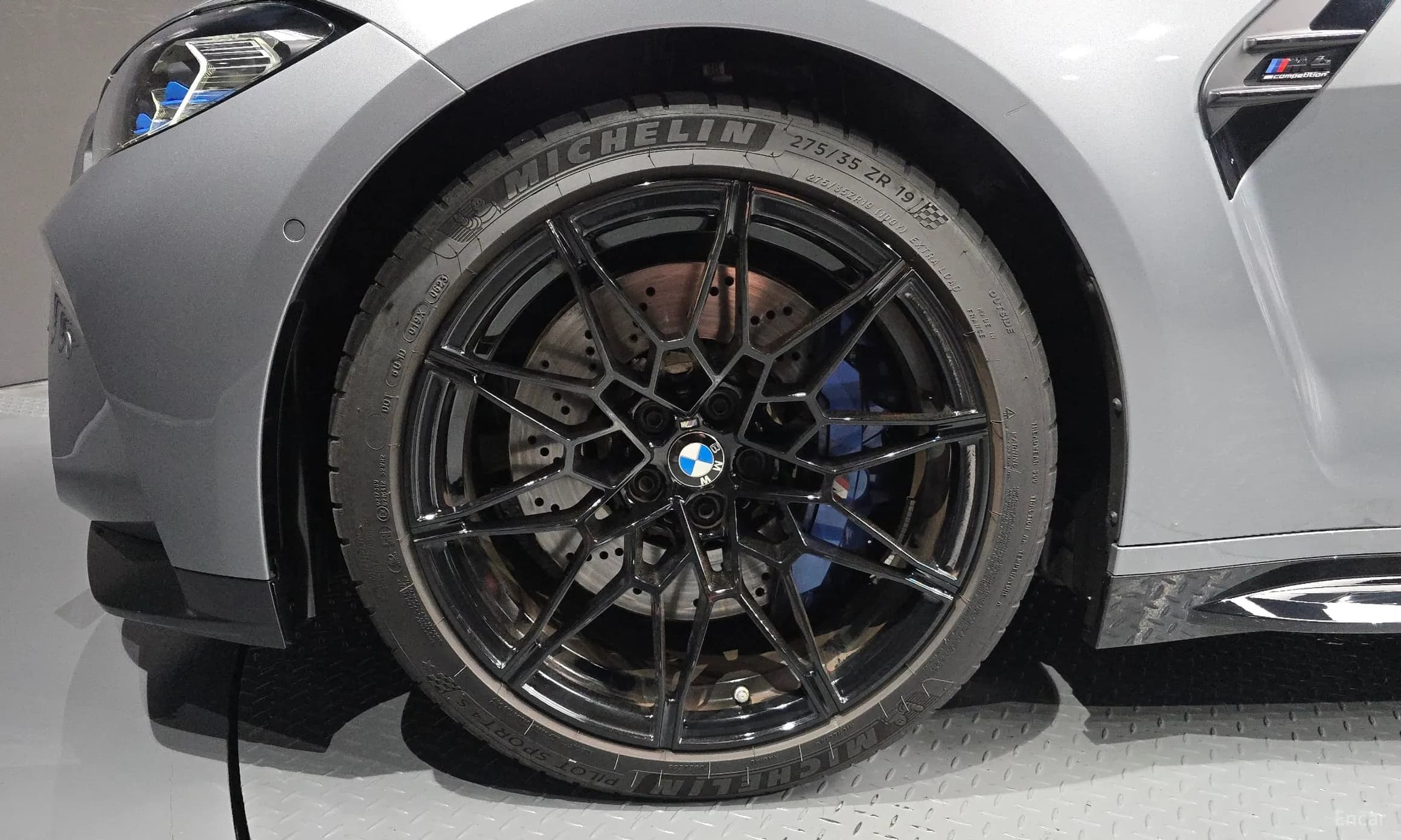M4 (G82)