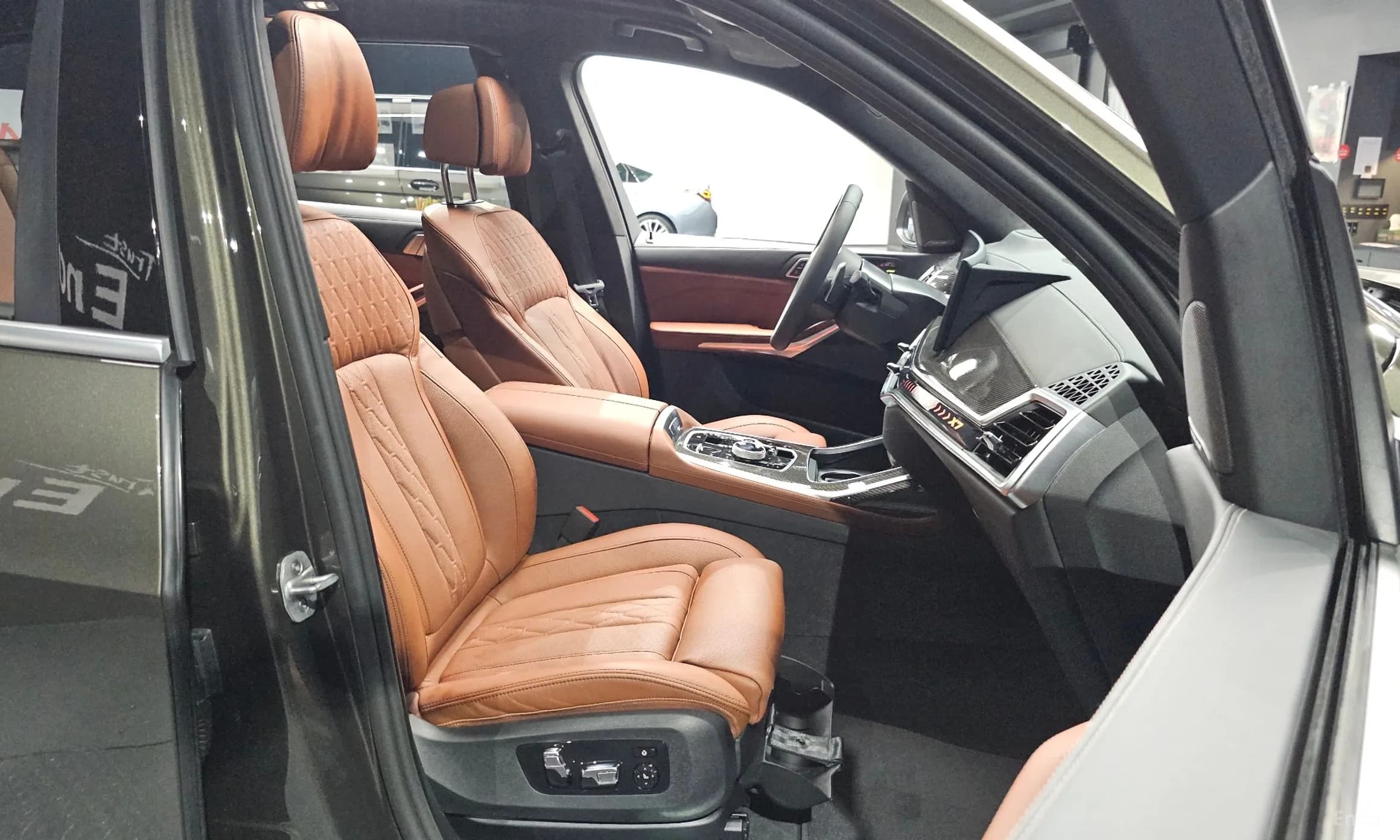 X7 (G07)