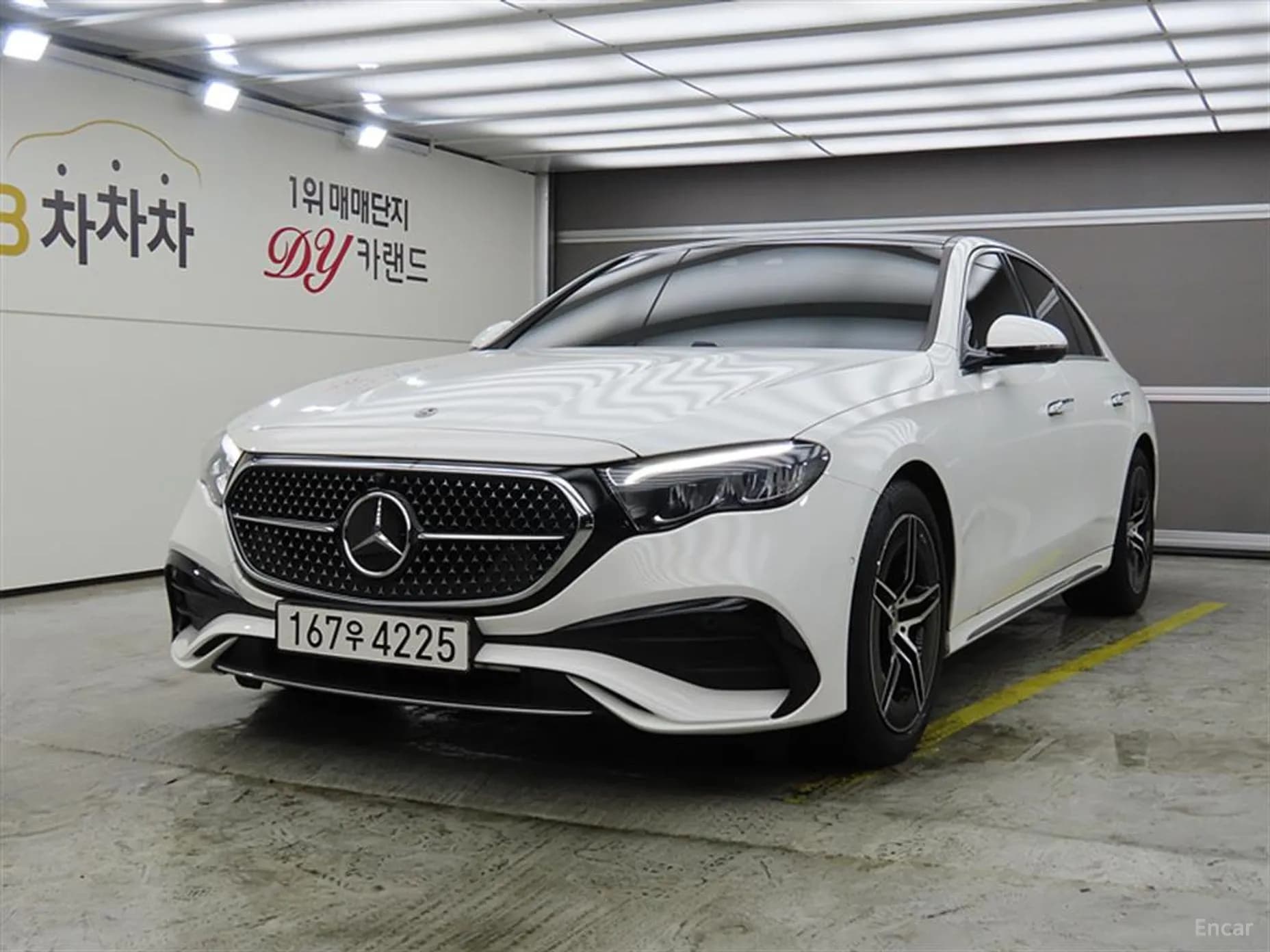 E-Class W214