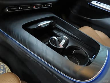 E-Class W214