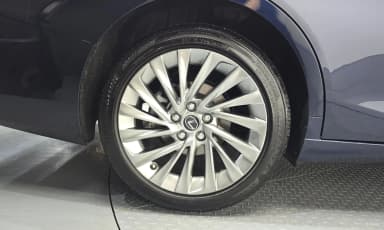 ES300h 7th Generation