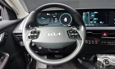EV6