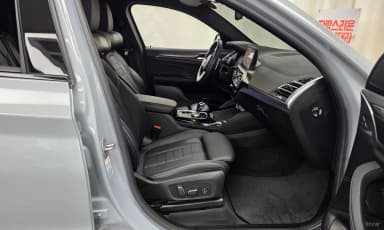 X4 (G02)