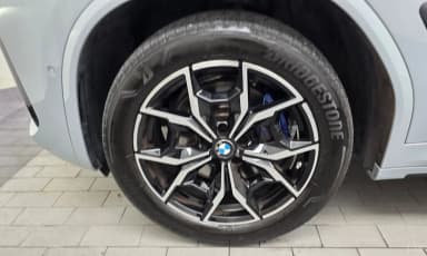 X4 (G02)