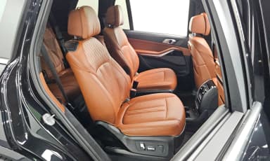 X7 (G07)