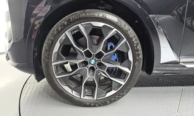 X7 (G07)