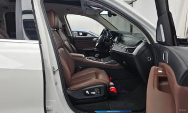 X7 (G07)