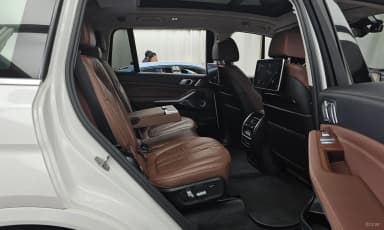 X7 (G07)