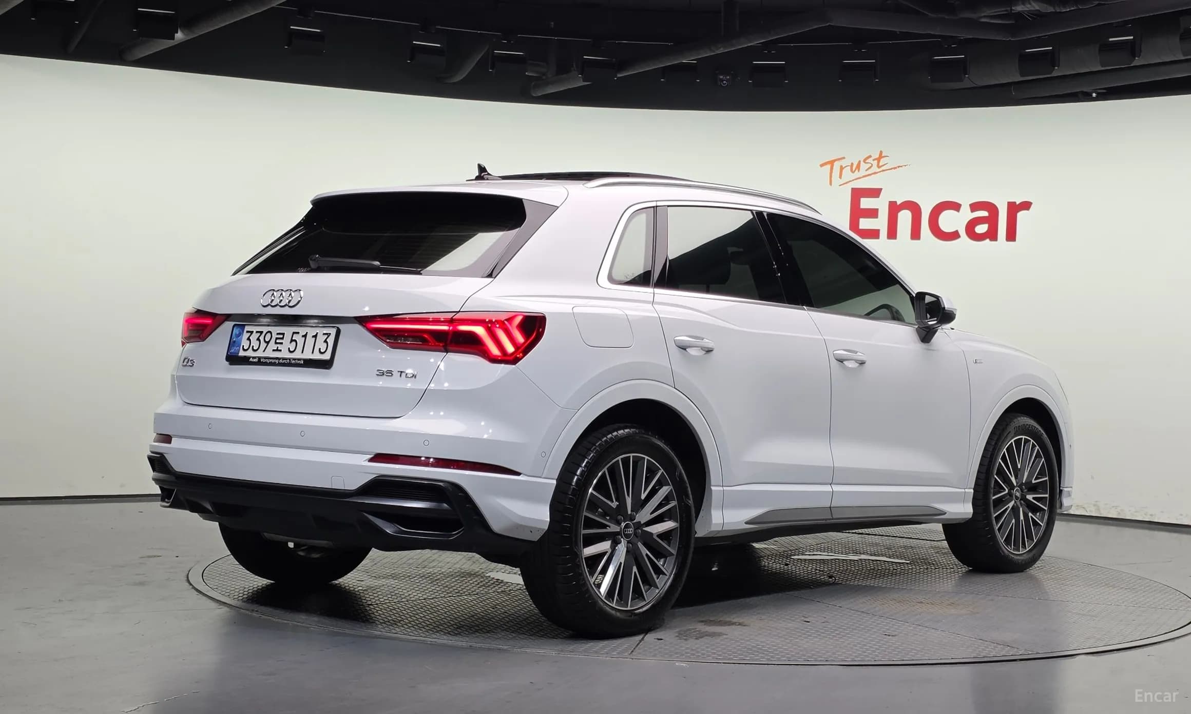 Q3 (F3)