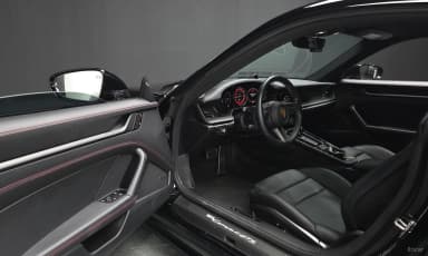 911 (992)