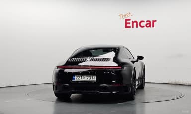 911 (992)