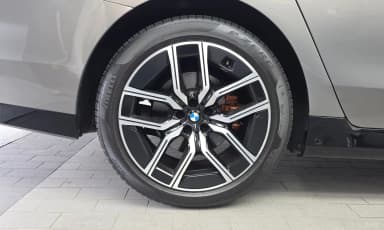 7 Series (G70)