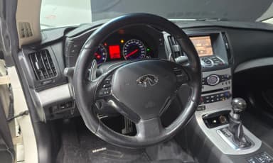 G37