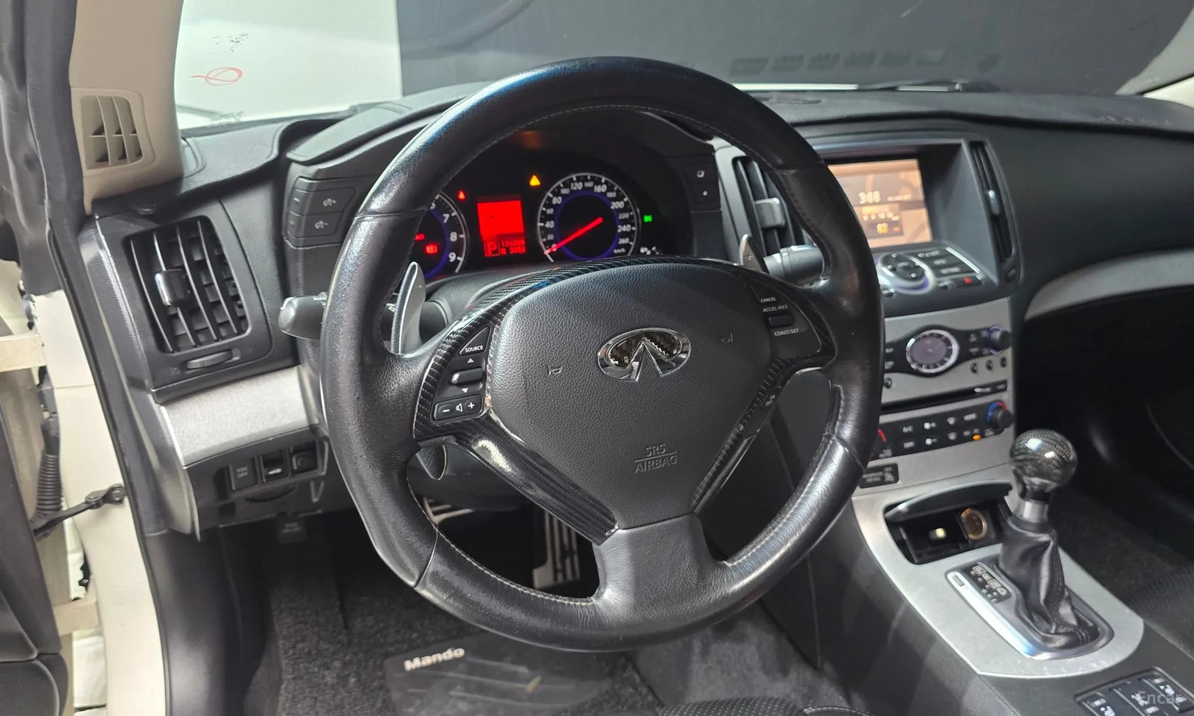 G37