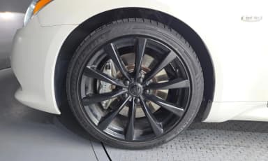 G37