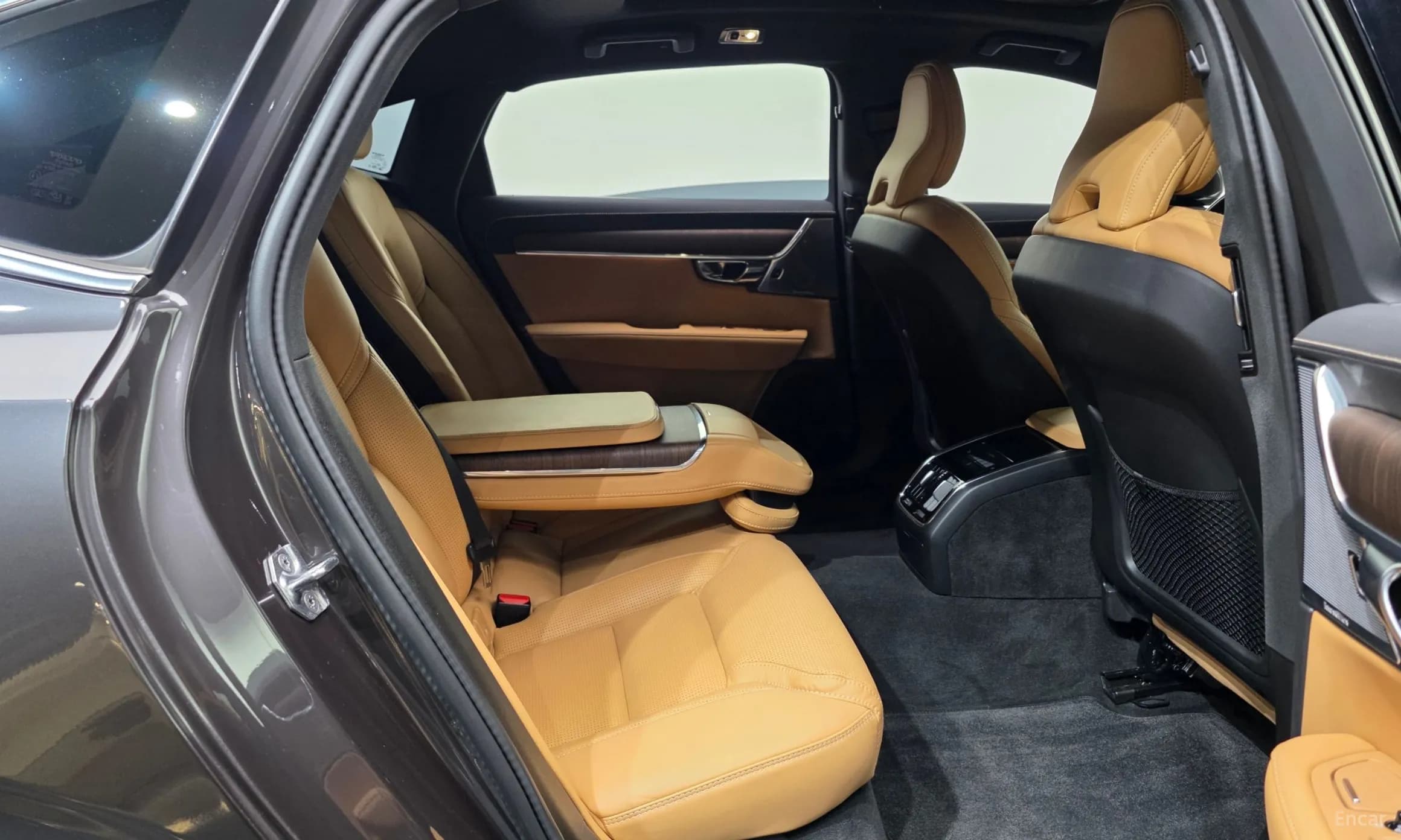 S90