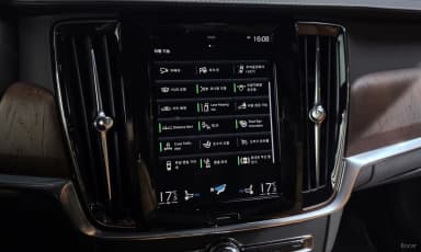 S90