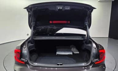 S90