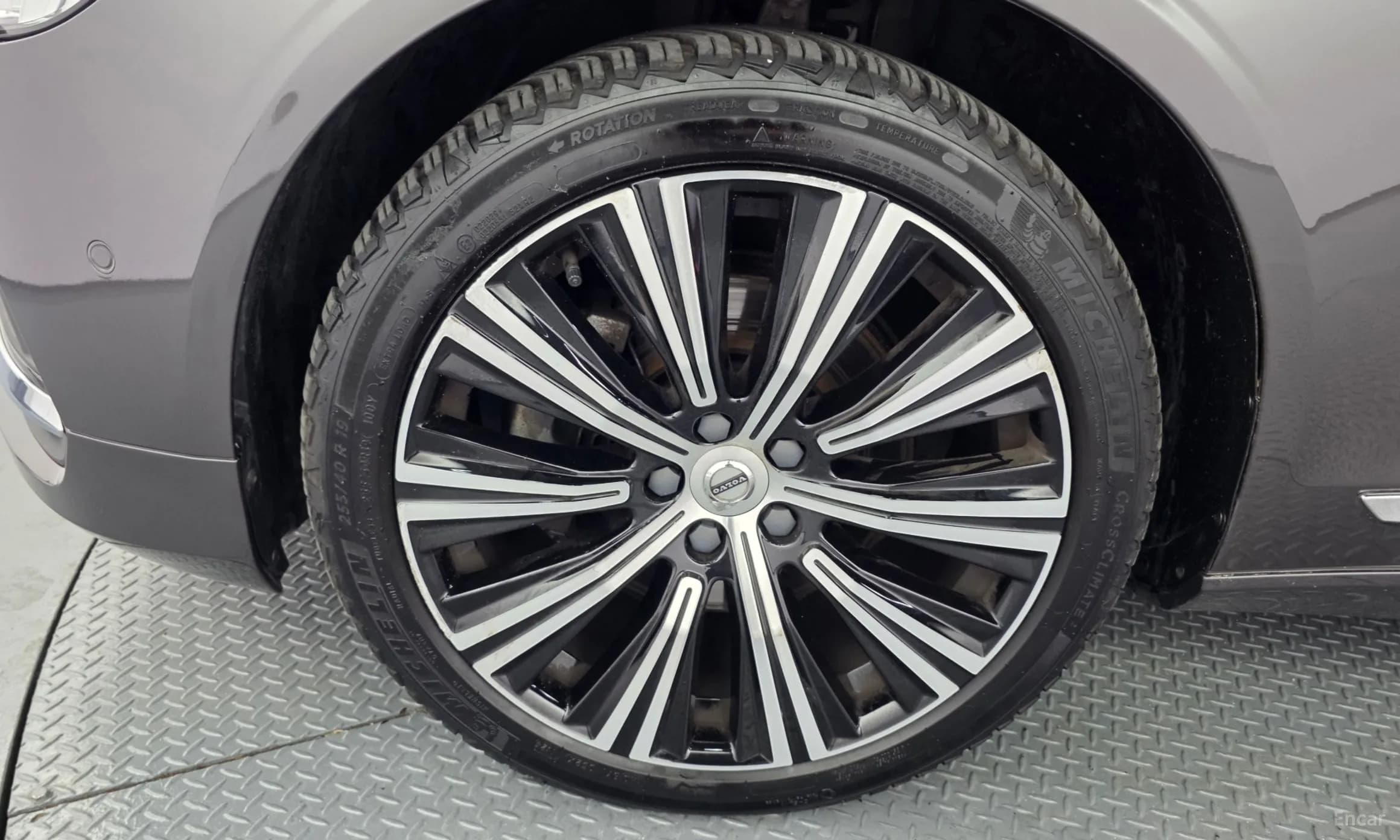 S90