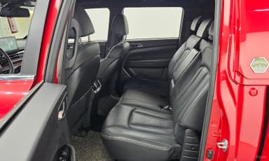 Rexton Sports Khan