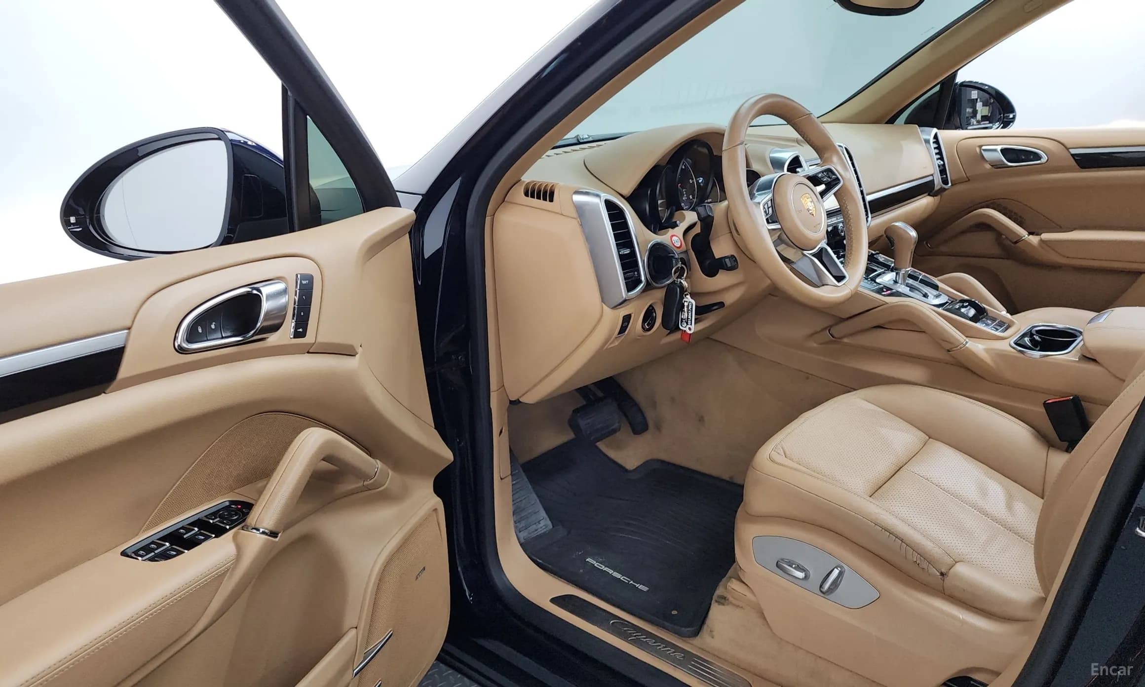 New Cayenne