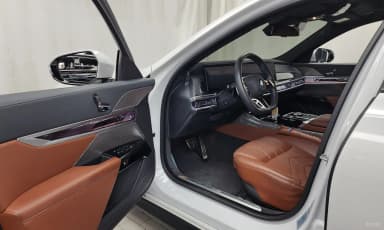7 Series (G70)