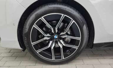 7 Series (G70)